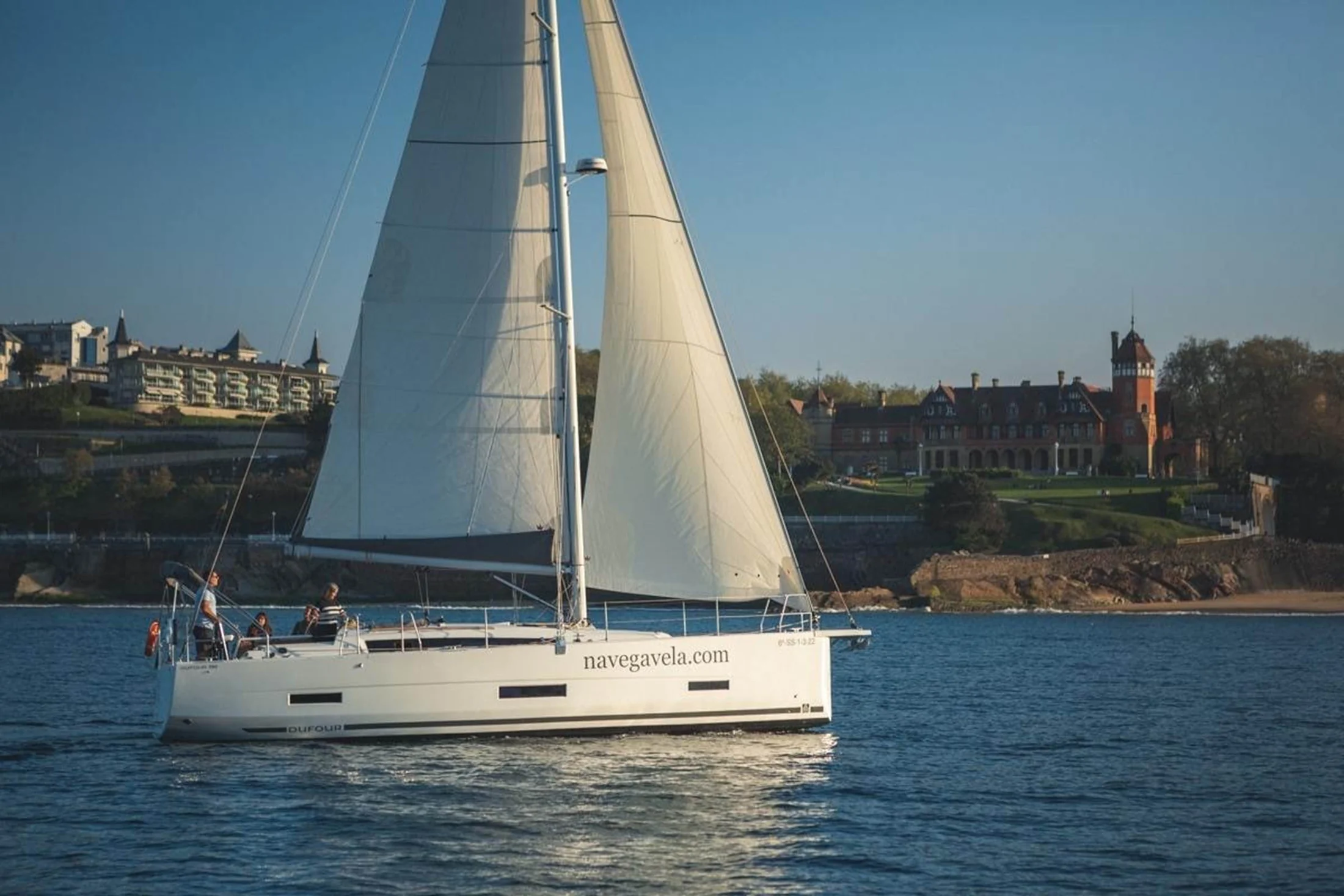 Luxury sailing San Sebastian
